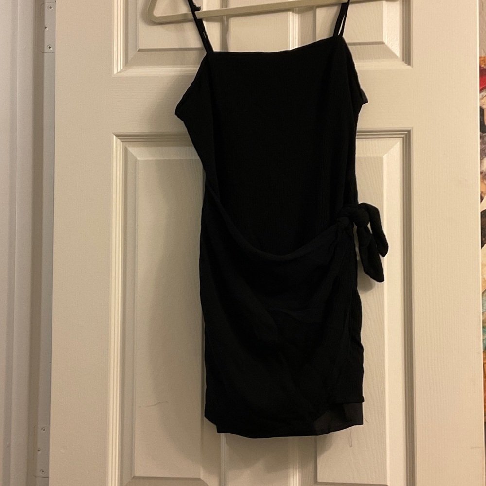 Forever 21 Elegant Black Mini Dress